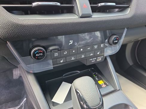New 2026 Subaru Outback Limited AWD/4WD image 19