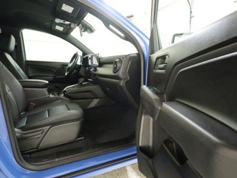 Used 2025 Chevrolet Colorado Trail Boss image 10