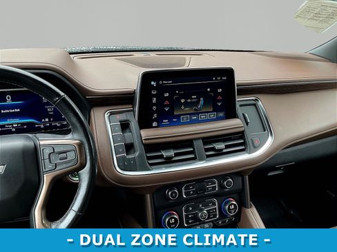Used 2022 Chevrolet Suburban High Country AWD/4WD image 9