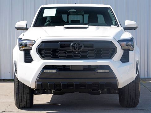 Used 2024 Toyota Tacoma TRD Sport w/ TRD Sport Premium Package image 7