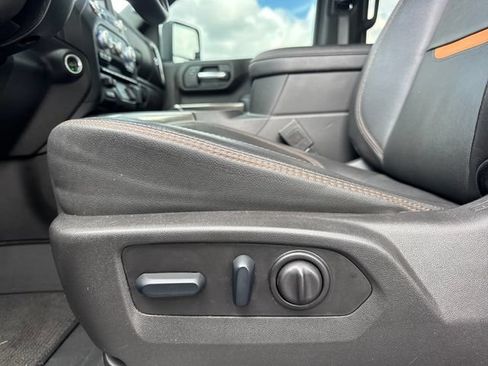 Used 2023 GMC Sierra 2500 AT4 w/ AT4 Premium Plus Package AWD/4WD image 13