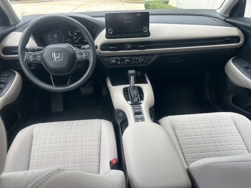 Used 2023 Honda HR-V LX image 10