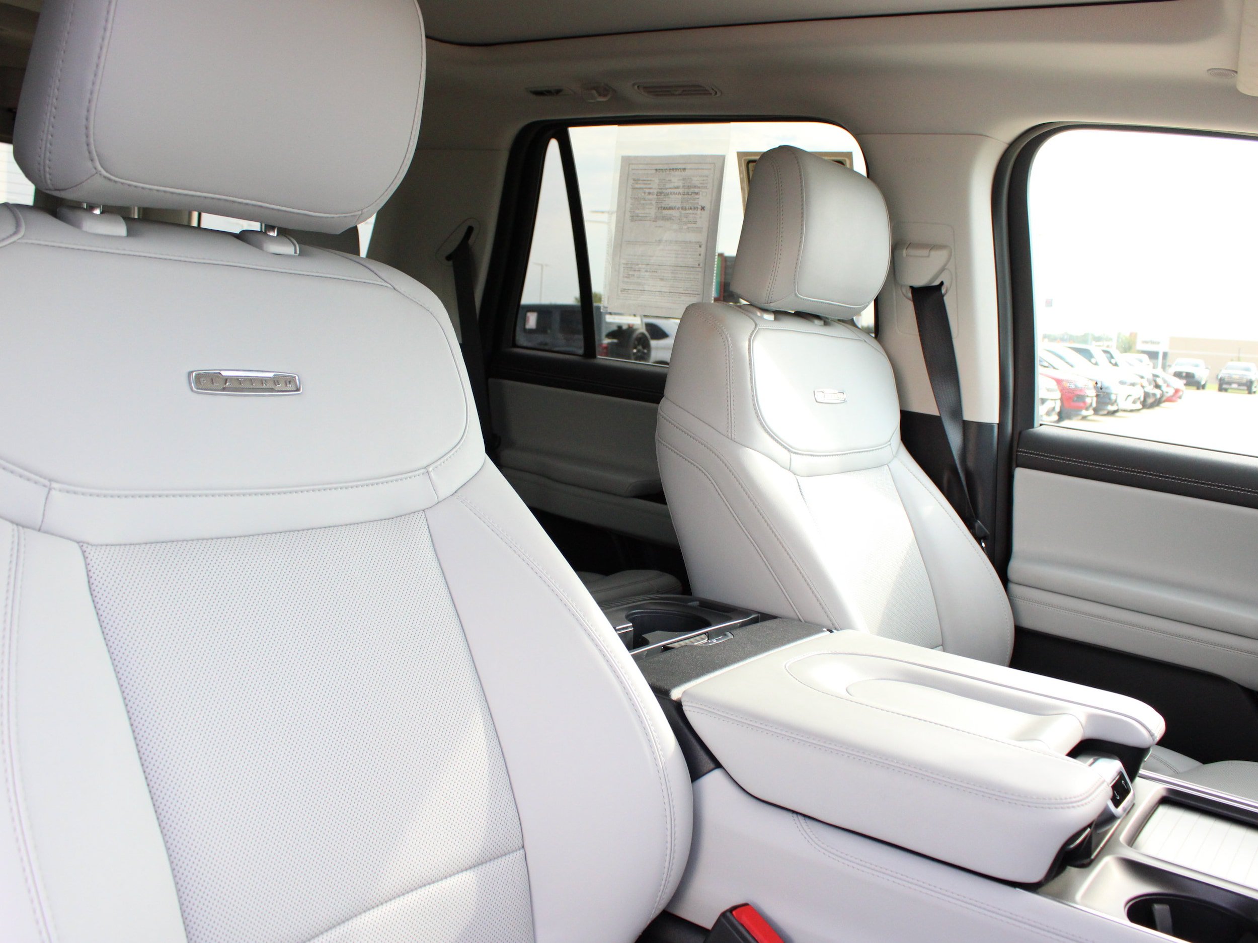 Used 2025 Ford Expedition Platinum AWD/4WD image 54