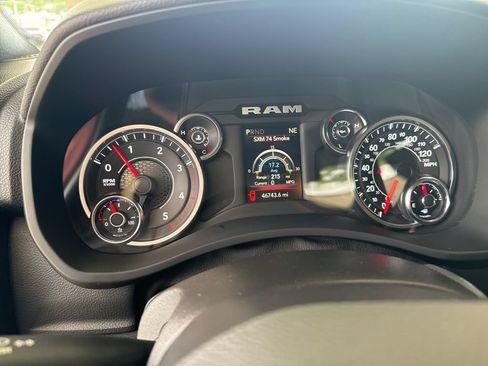 Used 2024 RAM 3500 Big Horn AWD/4WD image 11