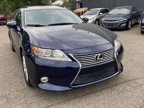 Used 2013 Lexus ES 350 w/ Luxury Pkg FWD image 5