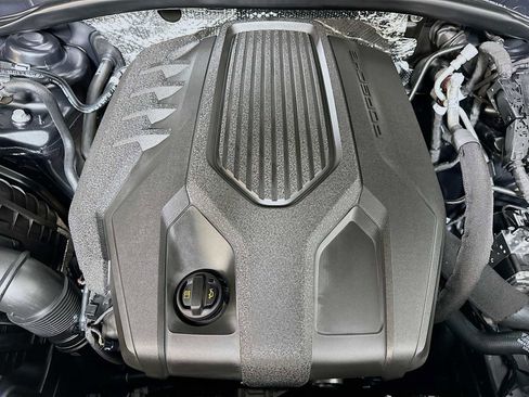 New 2026 Porsche Macan image 31