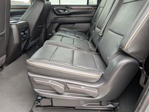 Used 2024 Chevrolet Suburban Premier RWD image 22