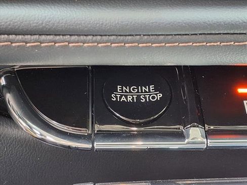 New 2025 Lincoln Aviator Premiere image 8