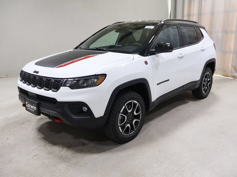 New 2026 Jeep Compass Trailhawk AWD/4WD image 3