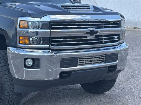 Used 2019 Chevrolet Silverado 2500 LTZ w/ Duramax Plus Package AWD/4WD image 13