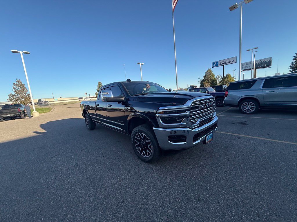 Used 2025 RAM 3500 Limited AWD/4WD image 2