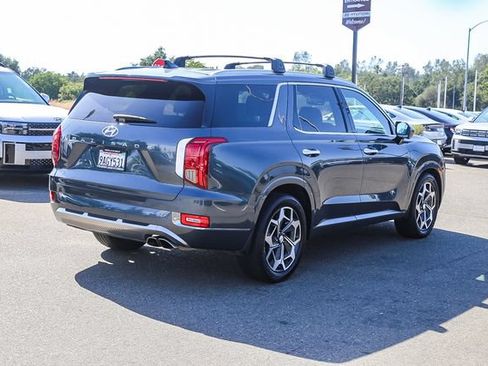 Used 2022 Hyundai Palisade Calligraphy w/ Winter Package FWD image 5