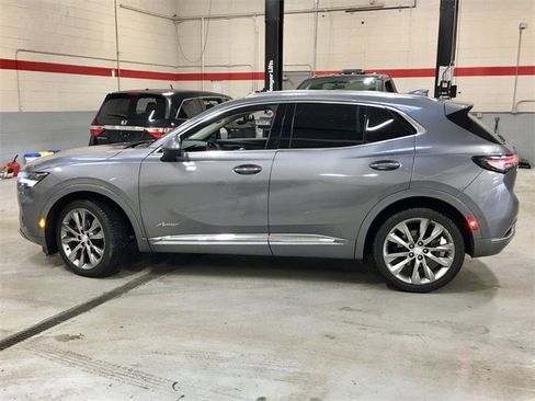 Used 2021 Buick Envision Avenir w/ Technology Package II image 2