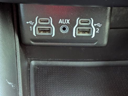 Used 2024 Dodge Durango GT image 25