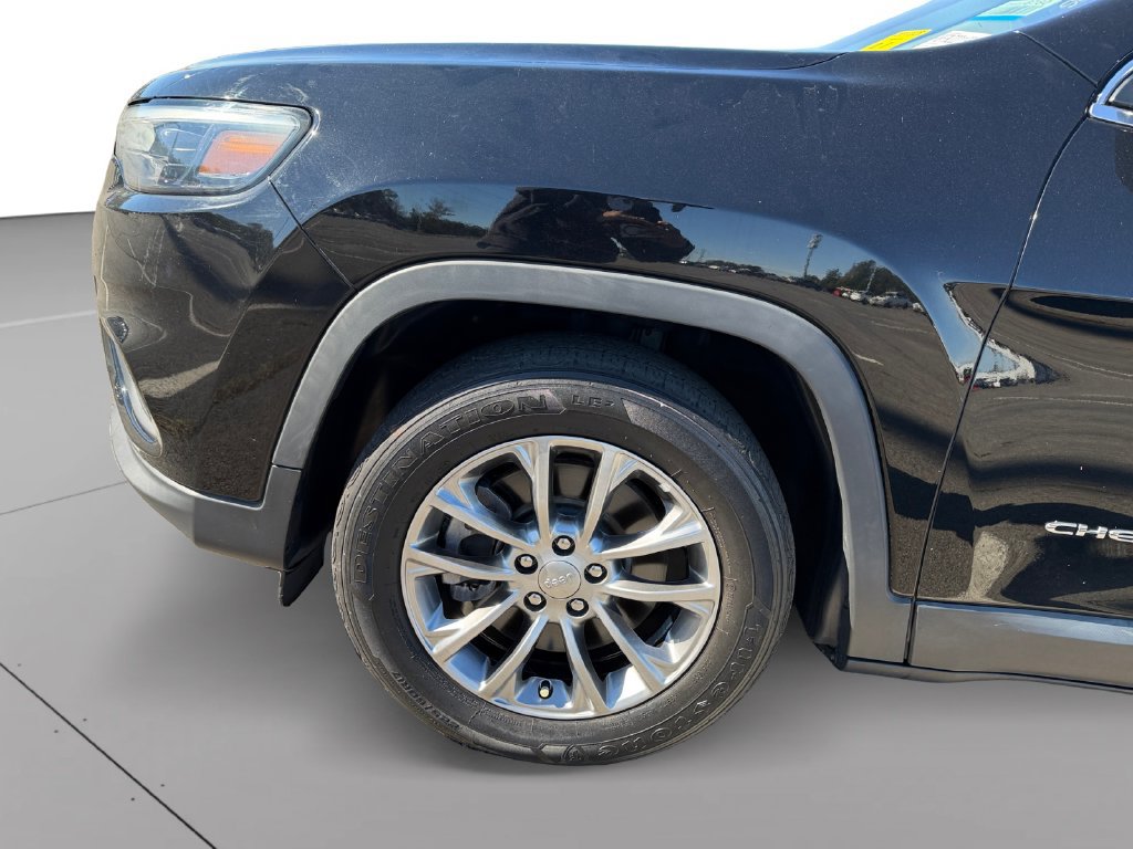 Used 2019 Jeep Cherokee Latitude Plus FWD image 9