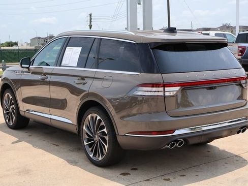 Used 2026 Lincoln Aviator Reserve w/ Equipment Group 201A AWD/4WD image 5