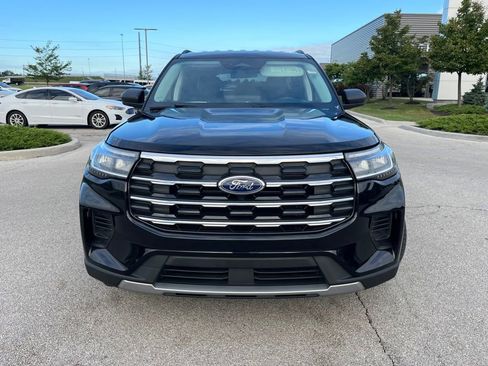 Used 2025 Ford Explorer Active image 44