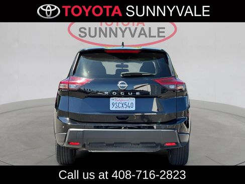 Used 2025 Nissan Rogue SV FWD image 8
