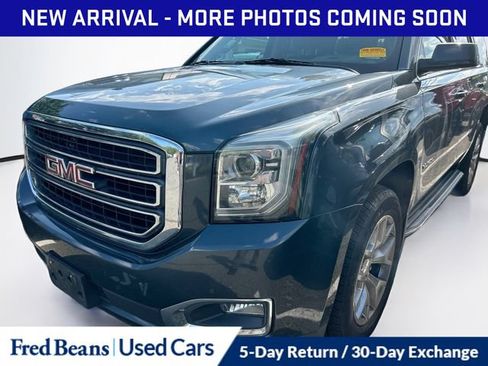 Used 2019 GMC Yukon SLE w/ SLE Value Package AWD/4WD image 2