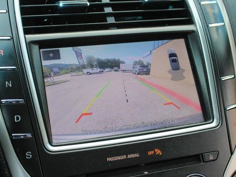 Used 2020 Lincoln Nautilus Reserve image 28