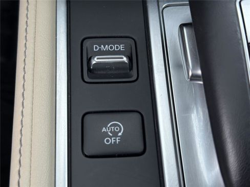 Used 2024 INFINITI QX60 Luxe w/ Cargo Package FWD image 13
