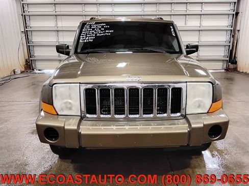 Used 2008 Jeep Commander Sport AWD/4WD image 7