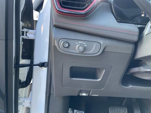 New 2026 Chevrolet TrailBlazer RS w/ Convenience Package image 9