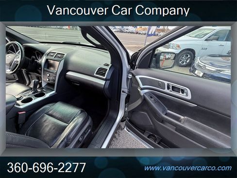 Used 2013 Ford Explorer XLT image 21