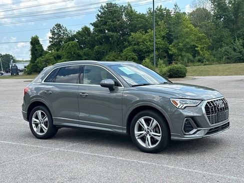 Used 2023 Audi Q3 2.0T Premium Plus AWD/4WD image 7