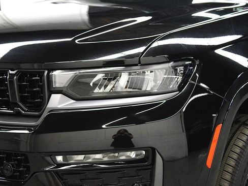 New 2026 Jeep Grand Cherokee Summit AWD/4WD image 48