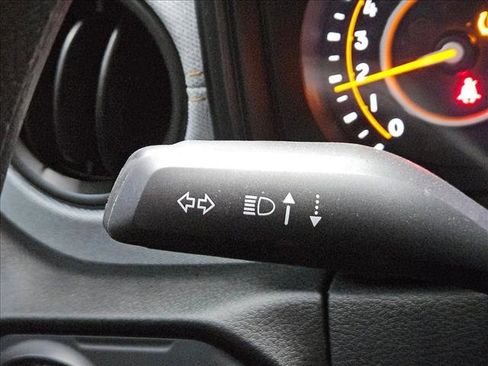 Used 2025 Jeep Wrangler Sport image 21