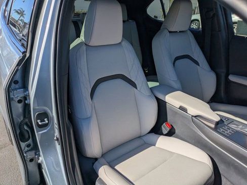 Used 2024 Lexus UX 250h FWD w/ Premium Package image 34