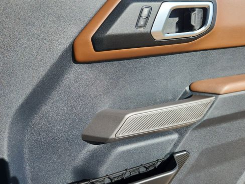 Used 2021 Ford Bronco Outer Banks image 15