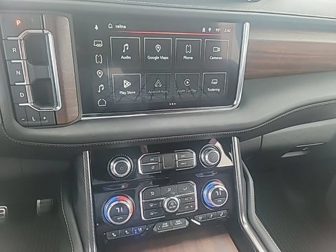 Used 2023 GMC Yukon Denali Ultimate AWD/4WD image 26