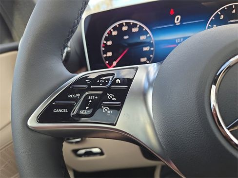 New 2026 Mercedes-Benz GLC 300 4MATIC image 18