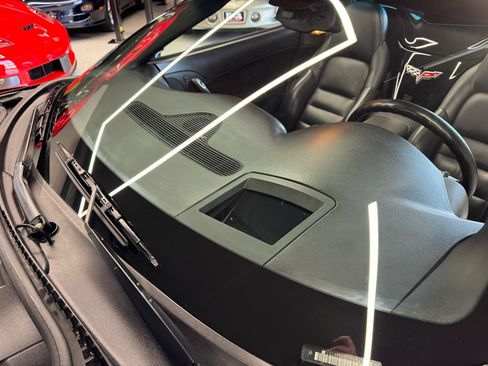 Used 2007 Chevrolet Corvette Convertible w/ Preferred Equipment Group RWD image 41