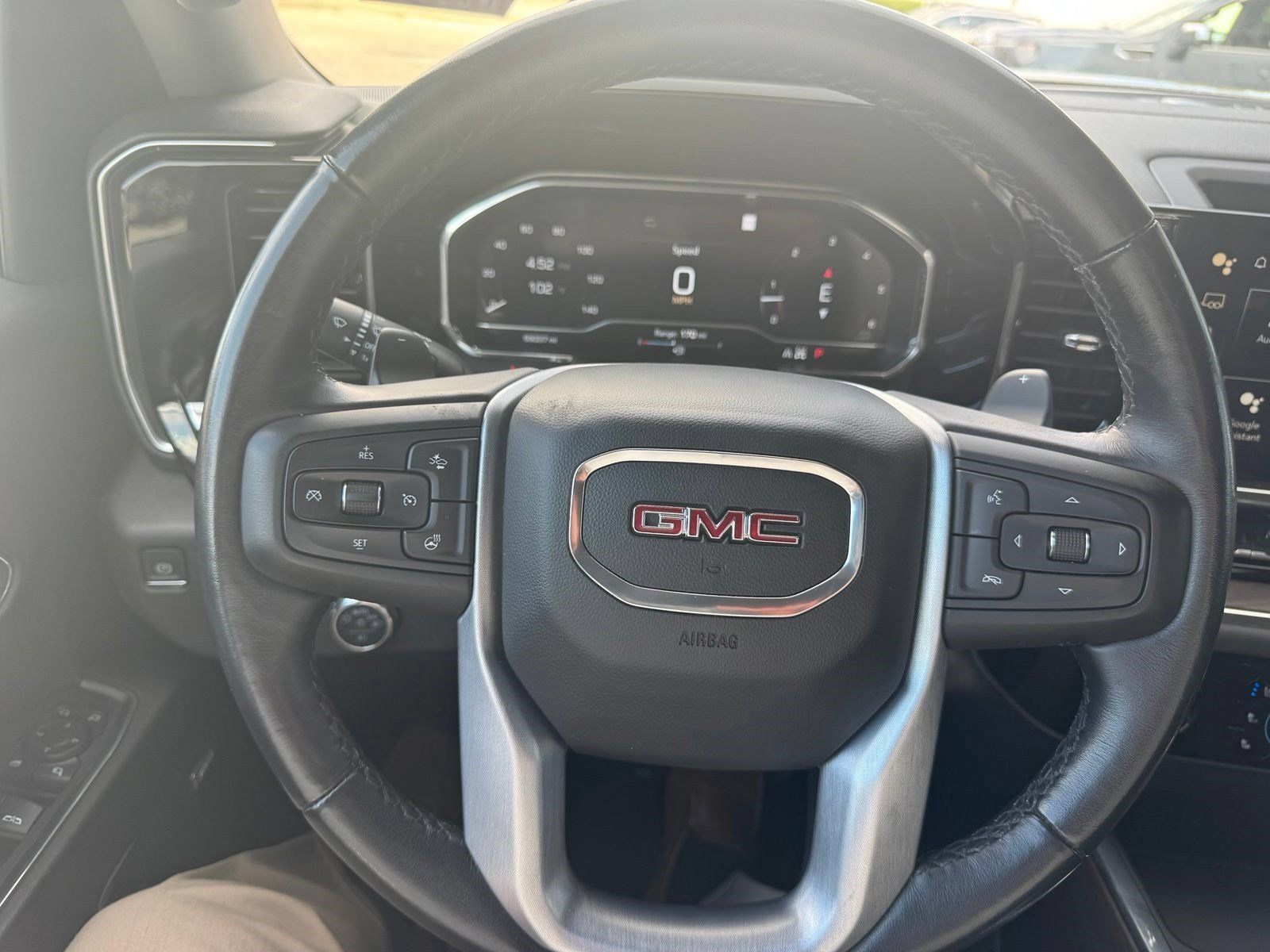 Used 2023 GMC Sierra 1500 SLT w/ SLT Premium Package AWD/4WD image 10