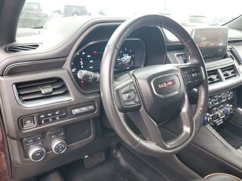 Used 2022 GMC Yukon AT4 w/ Technology Package image 12