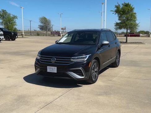 Used 2024 Volkswagen Tiguan Wolfsburg Edition image 4