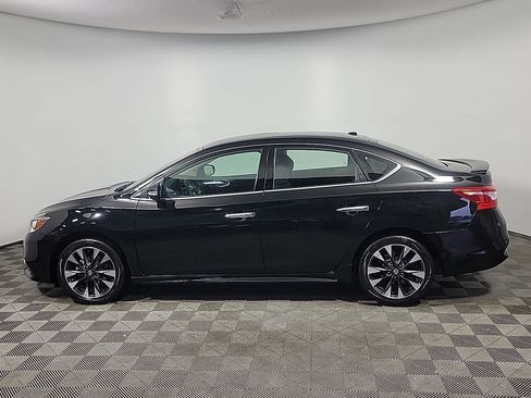 Used 2017 Nissan Sentra SR FWD image 10