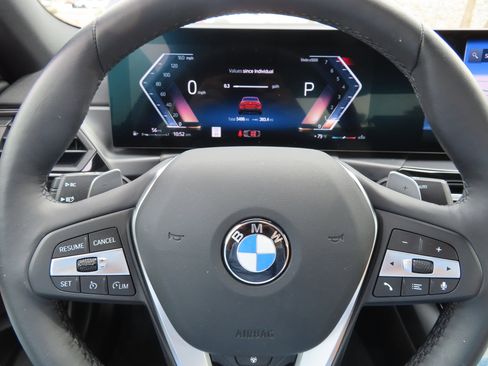 Used 2024 BMW 230i Coupe w/ Premium Package RWD image 17