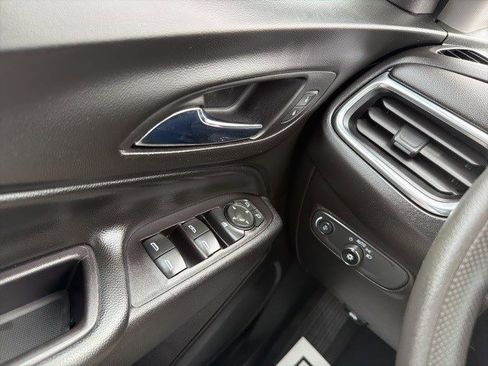 Used 2020 Chevrolet Equinox LT image 21