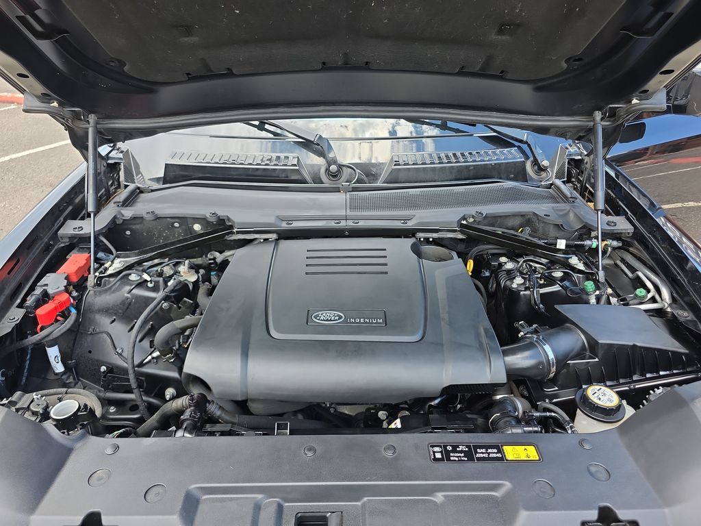 Used 2020 Land Rover Defender 110 S AWD/4WD image 46