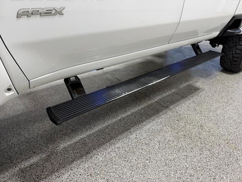 Used 2020 Chevrolet Silverado 2500 LT w/ All Star Edition AWD/4WD image 9