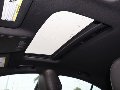 Used 2014 Buick Regal Premium FWD image 29