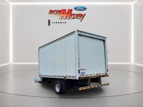 Used 2022 Ford F550 2WD Regular Cab Super Duty image 6