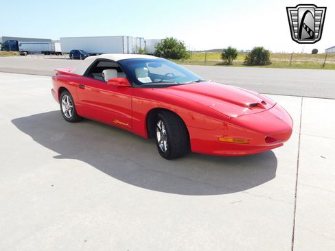 Used 1997 Pontiac Firebird Formula image 25