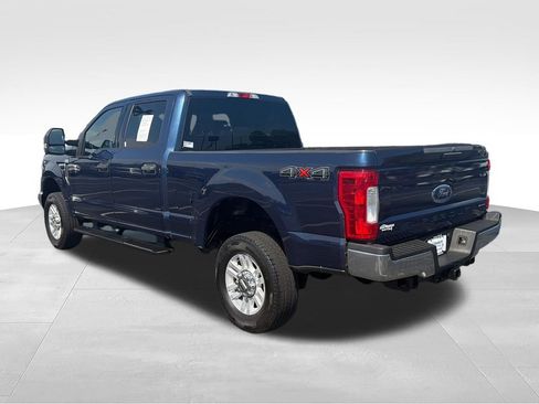 Used 2019 Ford F250 XLT AWD/4WD image 3