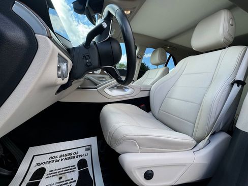 Used 2024 Mercedes-Benz GLE 450 4MATIC image 4