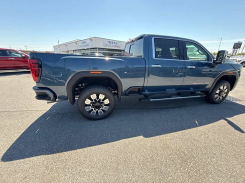 New 2026 GMC Sierra 3500 Denali w/ Denali Reserve Package AWD/4WD image 15